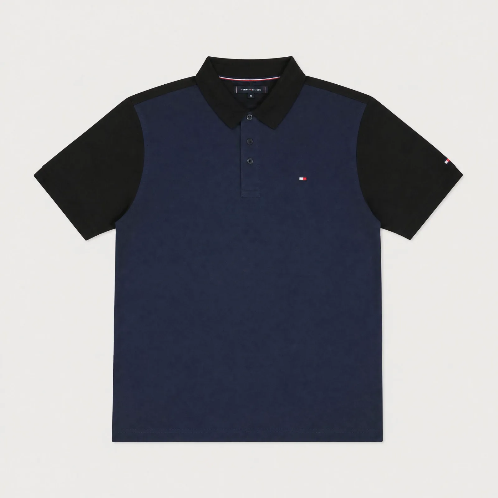 Camiseta P0050 Tommy Hilfiger tipo polo para hombre. imagen 5