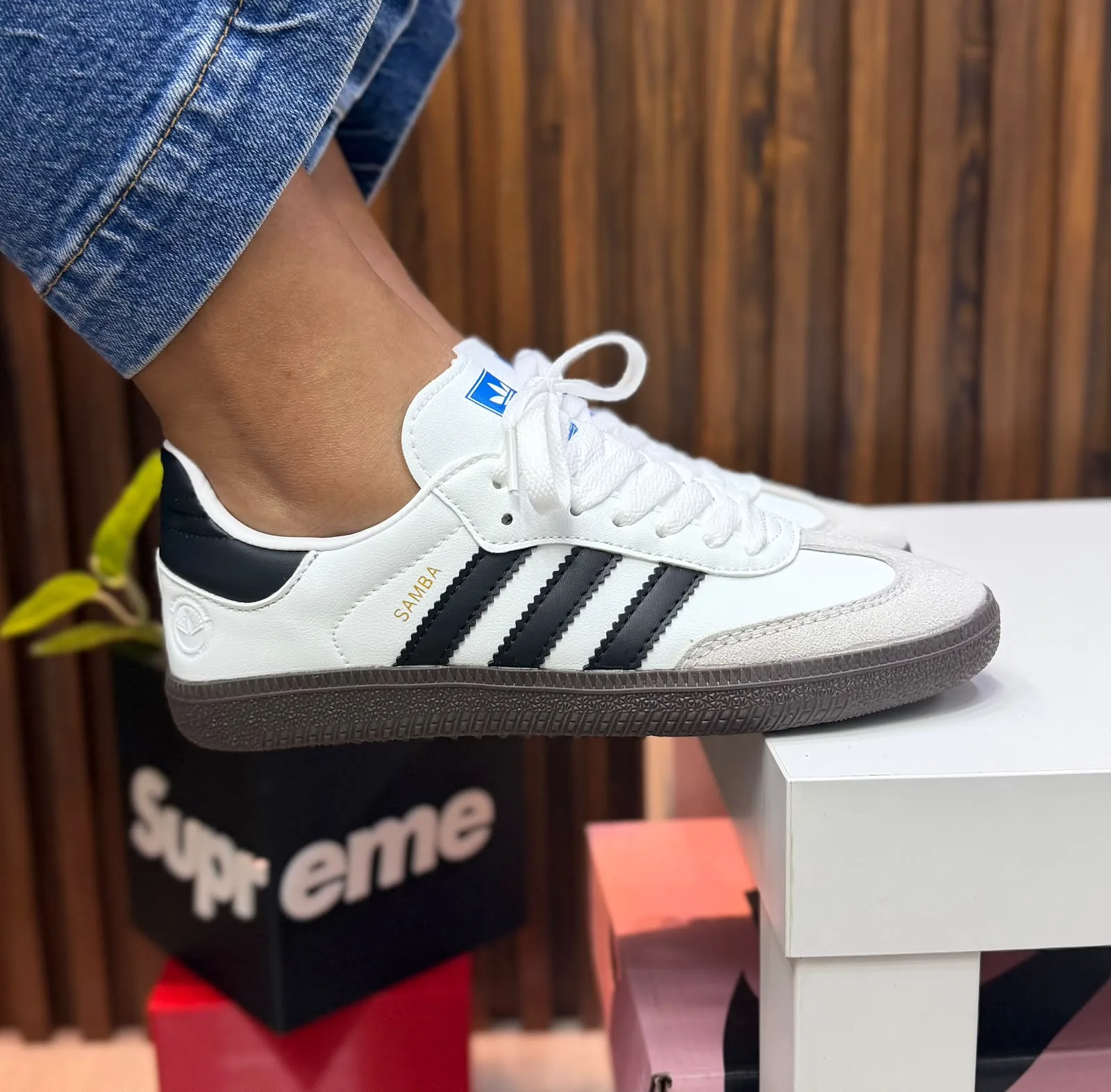 Tenis P0079 Adidas Samba para mujer.
